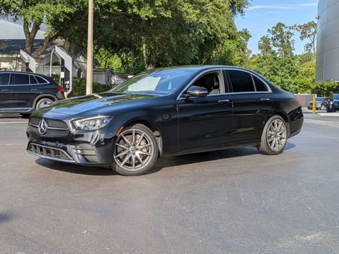 Used 2021 Mercedes-Benz E 350 4MATIC Sedan image 1