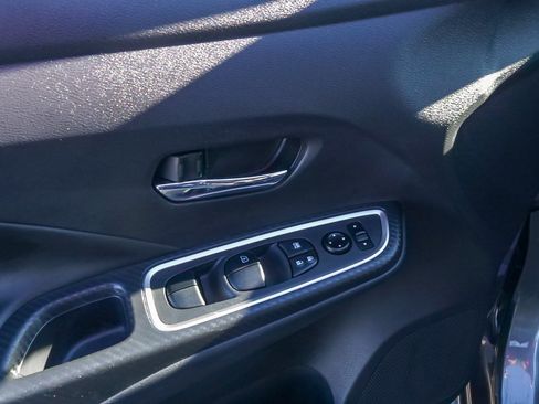 Used 2024 Nissan Versa SR w/ Trunk Package image 19