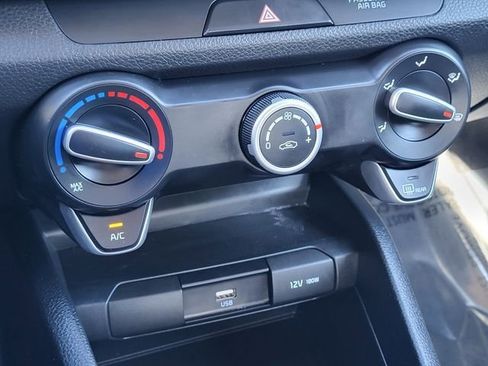 Used 2023 Kia Rio S image 23