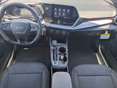 New 2026 Chevrolet Trax RS FWD image 9