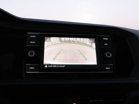 Used 2021 Volkswagen Jetta SE w/ SE Cold Weather Package image 31