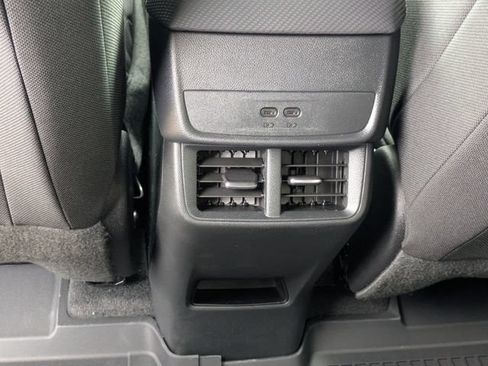 New 2026 Chevrolet Equinox LT w/ Safety and Technology Package FWD image 29