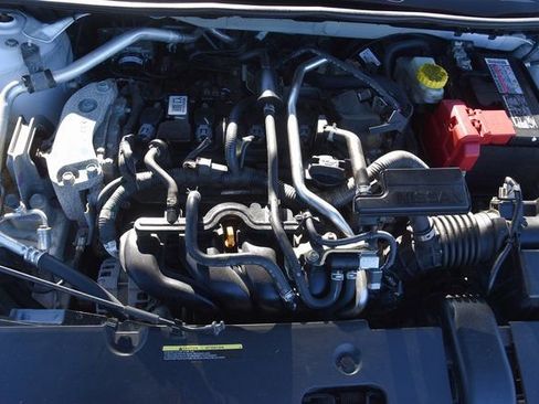 Used 2023 Nissan Sentra SR w/ Trunk Package image 21