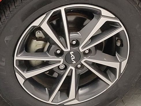 Used 2023 Kia Forte LXS w/ LXS Technology Package FWD image 31