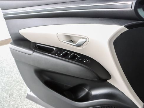 Used 2022 Hyundai Tucson SE w/ Cargo Package FWD image 21