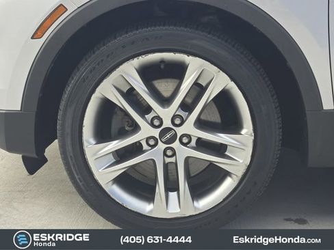 Used 2017 Lincoln MKC Reserve w/ Lincoln MKC Climate Package AWD/4WD image 14