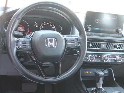 Used 2024 Honda Civic EX image 18