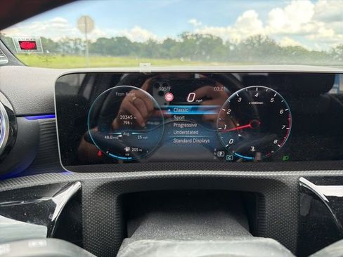 Used 2019 Mercedes-Benz A 220 image 12