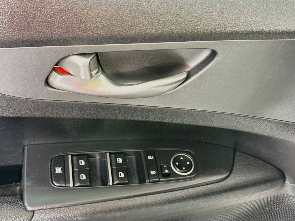Used 2020 Kia Forte Sedan FWD image 22