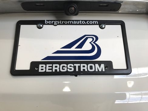 Certified 2023 GMC Acadia SLE w/ Driver Convenience Package image 21