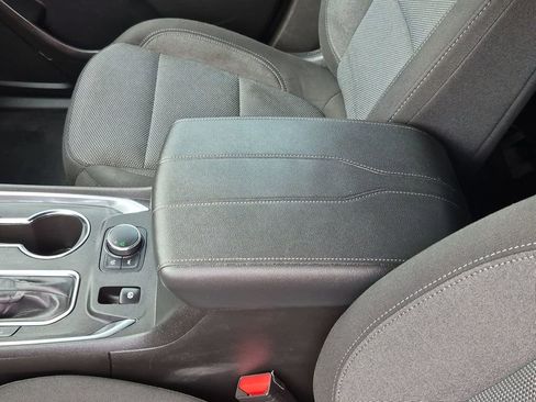 Used 2023 Chevrolet Traverse LT FWD image 20