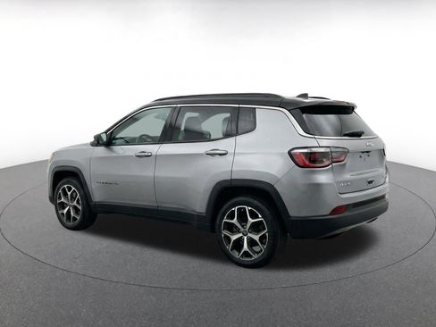 Used 2025 Jeep Compass Limited AWD/4WD image 7