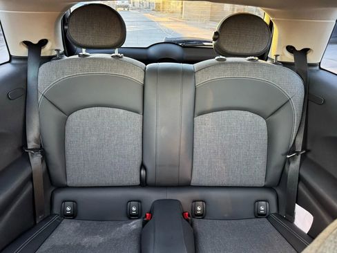 Used 2015 MINI Cooper S image 28