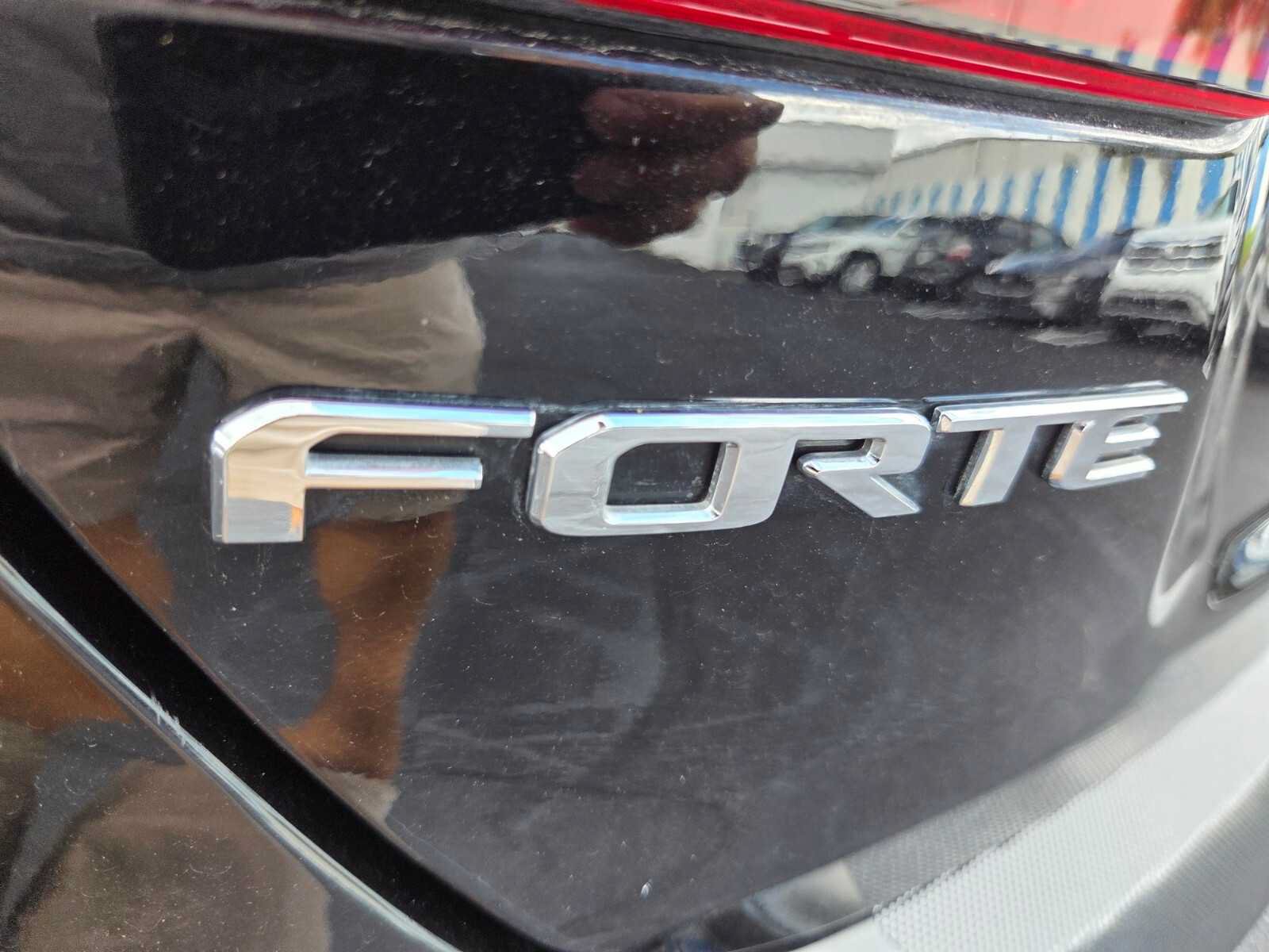 Used 2021 Kia Forte LXS FWD image 15