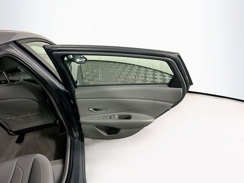 Used 2025 Hyundai Elantra SEL FWD image 30