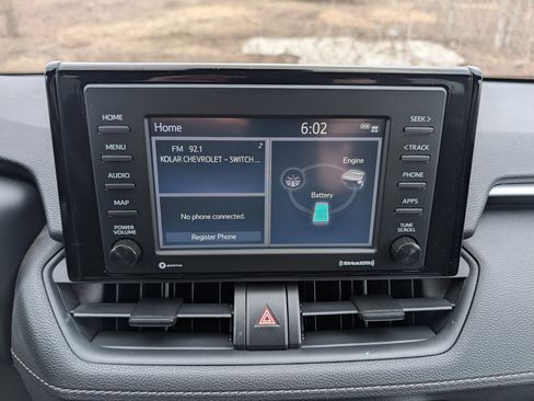 Used 2021 Toyota RAV4 LE AWD/4WD image 22