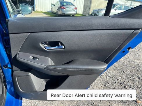 Used 2023 Nissan Sentra SV image 30