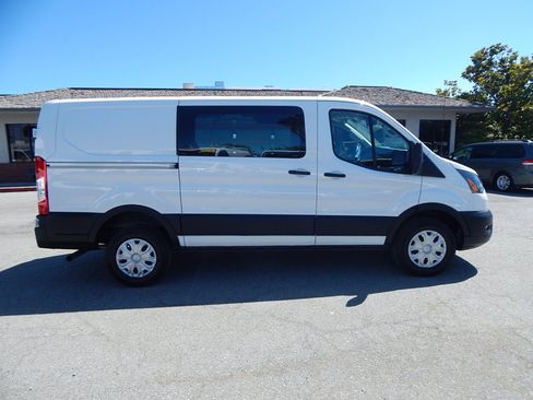 Used 2025 Ford Transit 250 Low Roof w/ Exterior Upgrade Package RWD image 9