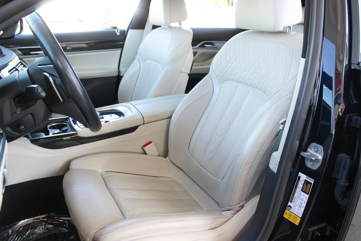 Used 2019 BMW 750i RWD image 16