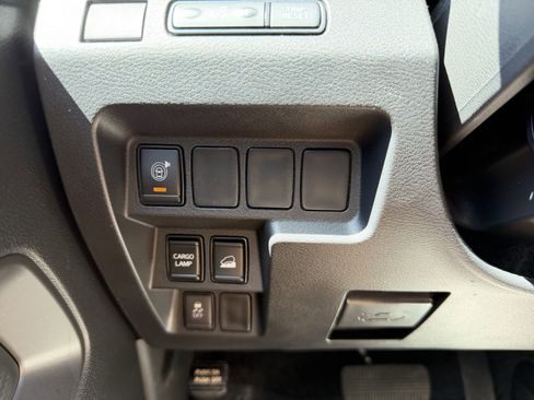 Used 2025 Nissan Frontier S AWD/4WD image 25