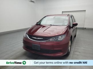 Used 2017 Chrysler Pacifica Touring image 1