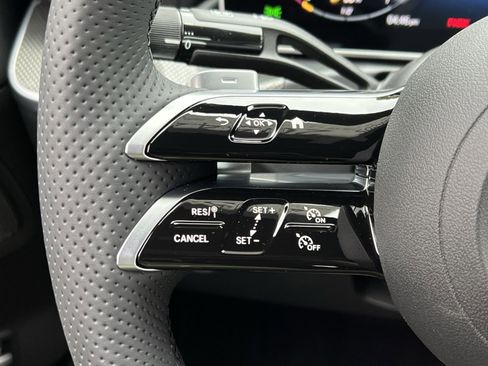 New 2025 Mercedes-Benz C 300 4MATIC Sedan image 30