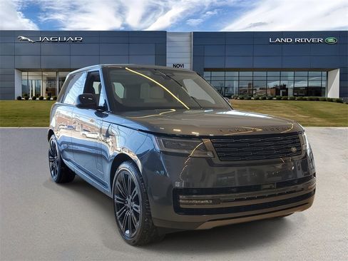 New 2026 Land Rover Range Rover SE image 3