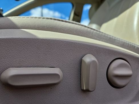 Used 2016 Buick Regal Premium FWD image 30