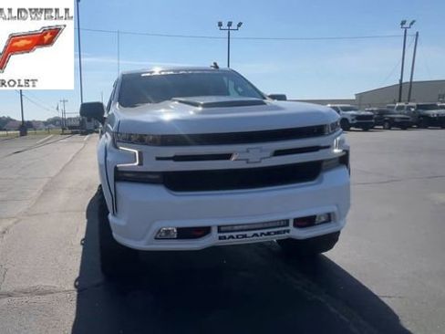 Used 2021 Chevrolet Silverado 1500 RST w/ Convenience Package II image 3