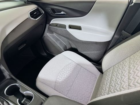 Certified 2024 Chevrolet Equinox LS w/ LS Convenience Package FWD image 20