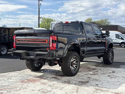 New 2026 Ford F250 Lariat w/ Black Appearance Package
