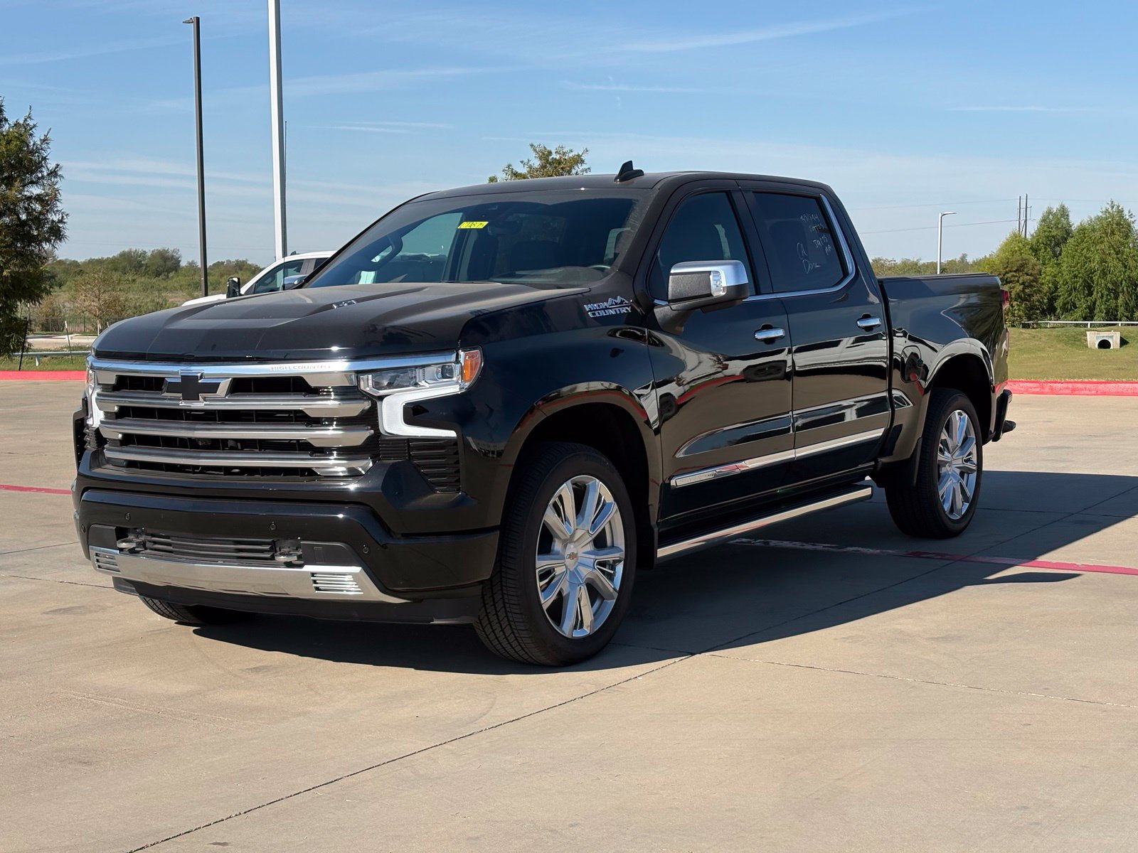 Used 2026 Chevrolet Silverado 1500 High Country AWD/4WD image 3
