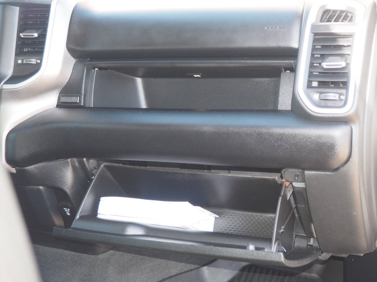 Used 2020 RAM 1500 Big Horn AWD/4WD image 15