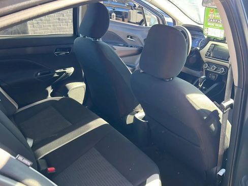 Used 2021 Nissan Versa SV image 39