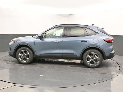 New 2026 Ford Escape ST-Line w/ Tech Pack #1 AWD/4WD image 8