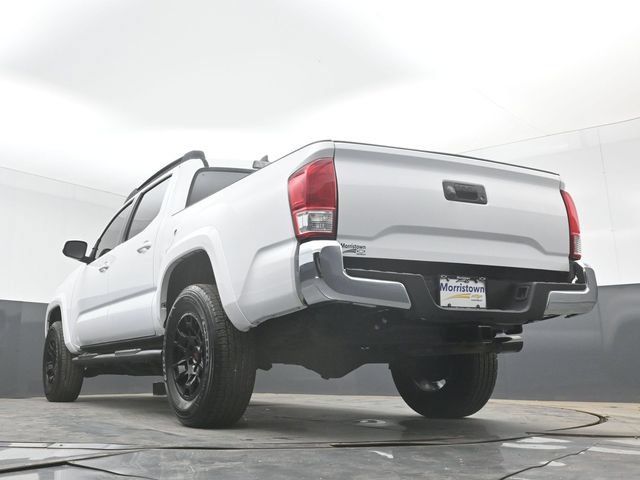 Used 2017 Toyota Tacoma SR5 w/ Tow Package AWD/4WD image 46