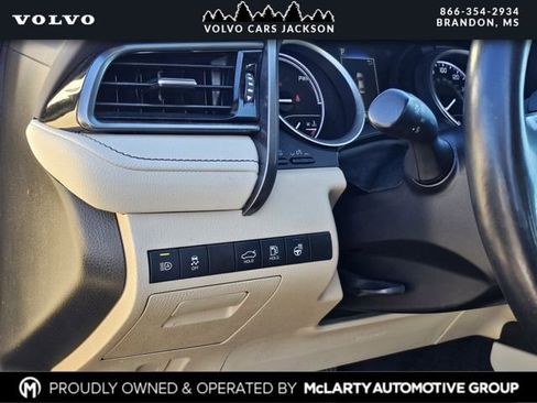 Used 2022 Toyota Camry LE w/ Cold Weather Package image 17