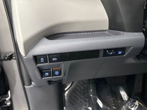 Certified 2023 Toyota Sienna LE image 26