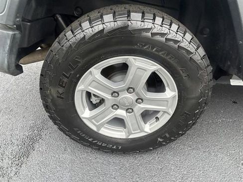 Used 2021 Jeep Wrangler Unlimited Sport image 30