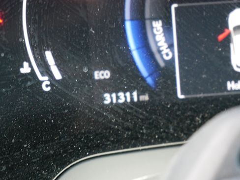 Used 2023 Lexus RX 500h F Sport w/ Accessory Package (Z1) image 4