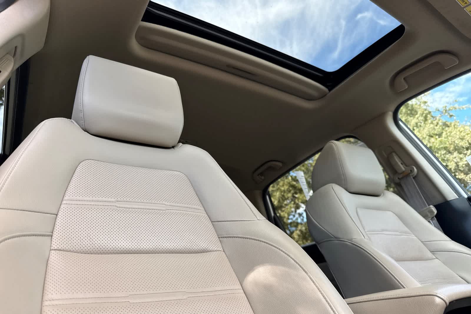 Used 2020 Honda CR-V Touring image 17