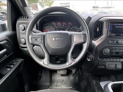 Used 2026 Chevrolet Silverado 2500 Custom w/ Custom Value Package AWD/4WD image 4