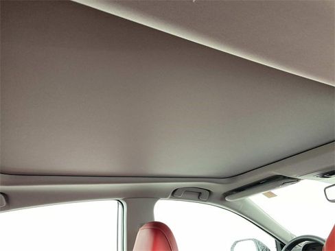 Used 2020 Toyota Camry XSE image 13