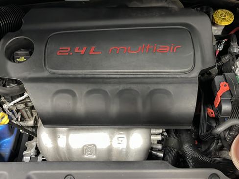 Used 2021 Jeep Compass Latitude FWD image 27