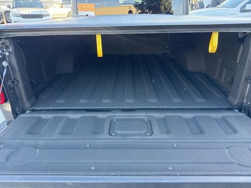 Certified 2022 Jeep Gladiator Sport image 28
