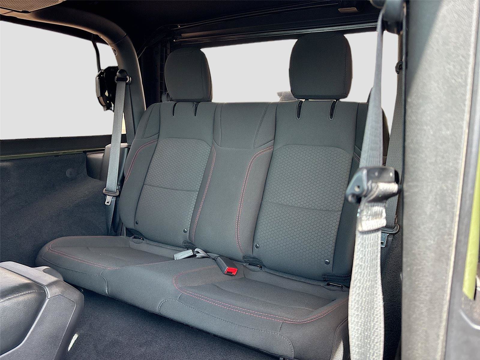 Used 2021 Jeep Wrangler Rubicon AWD/4WD image 23