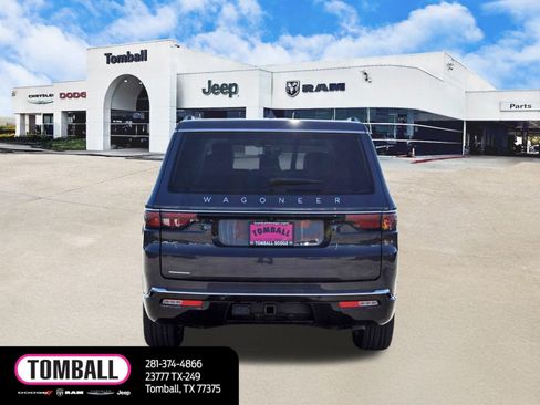 Used 2023 Jeep Wagoneer 4WD w/ Premium Group I image 6