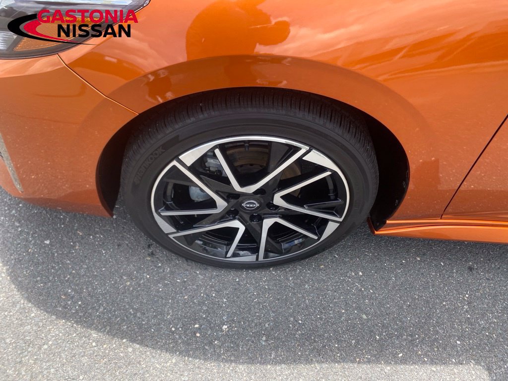Used 2025 Nissan Sentra SR w/ SR Premium Package FWD image 13