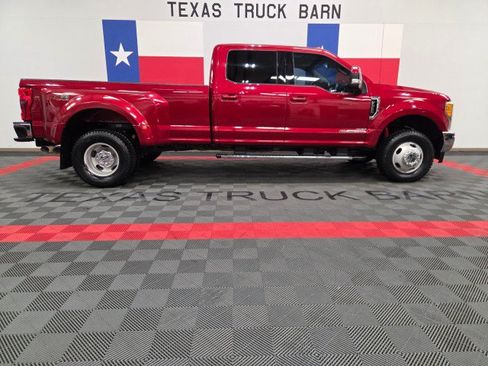 Used 2017 Ford F350 Lariat w/ Lariat Ultimate Package AWD/4WD image 13