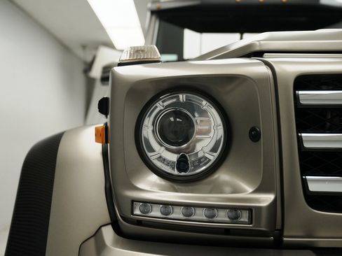 Used 2017 Mercedes-Benz G 550 Squared image 16